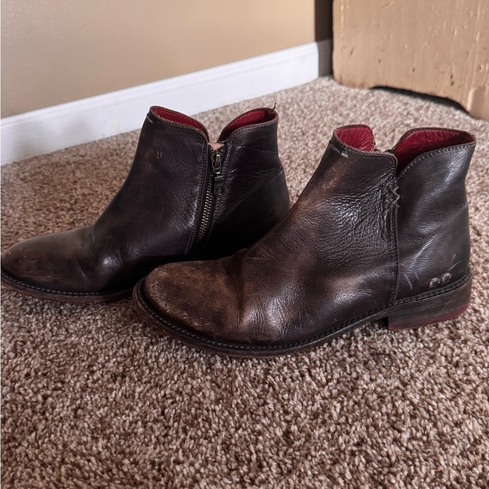 BED|STU Black and Red Ankle Boots with Distressed Leather